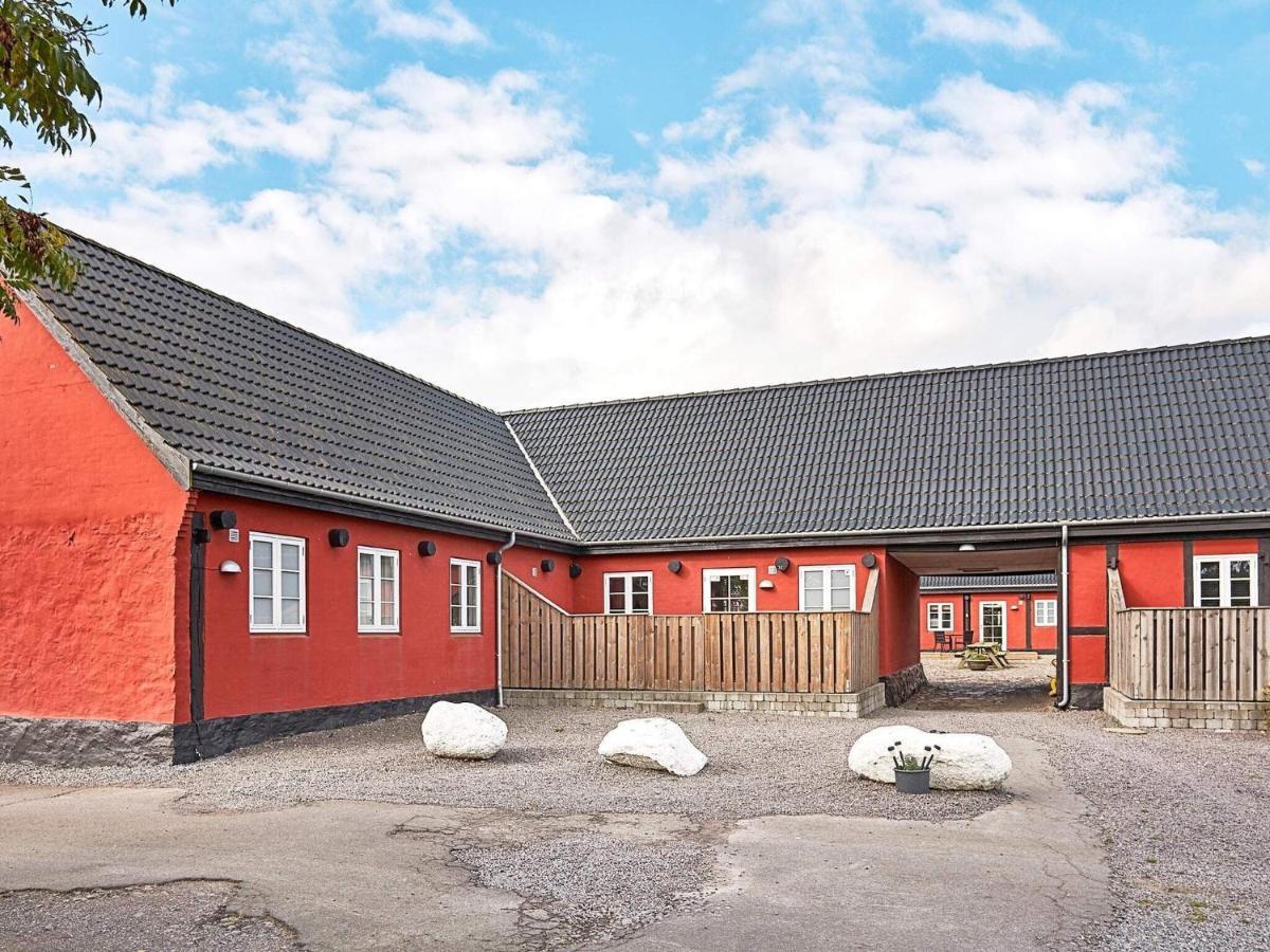 5 Person Holiday Home In Aakirkeby Екстер'єр фото