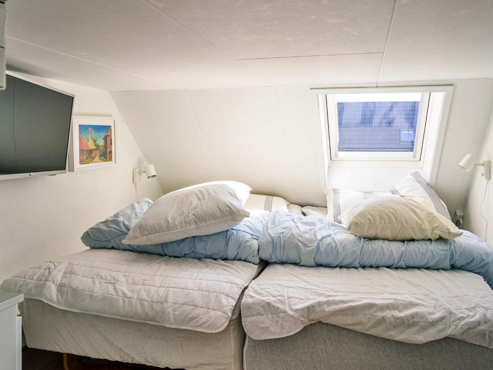 5 Person Holiday Home In Aakirkeby Екстер'єр фото